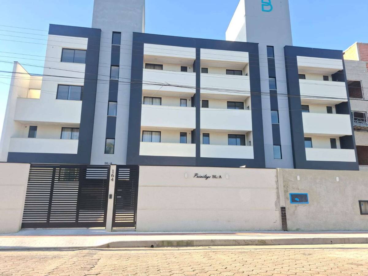 Apartamento Na Praia a Venda - Meia Praia | Navegantes SC - Rubin & Silva Imóveis