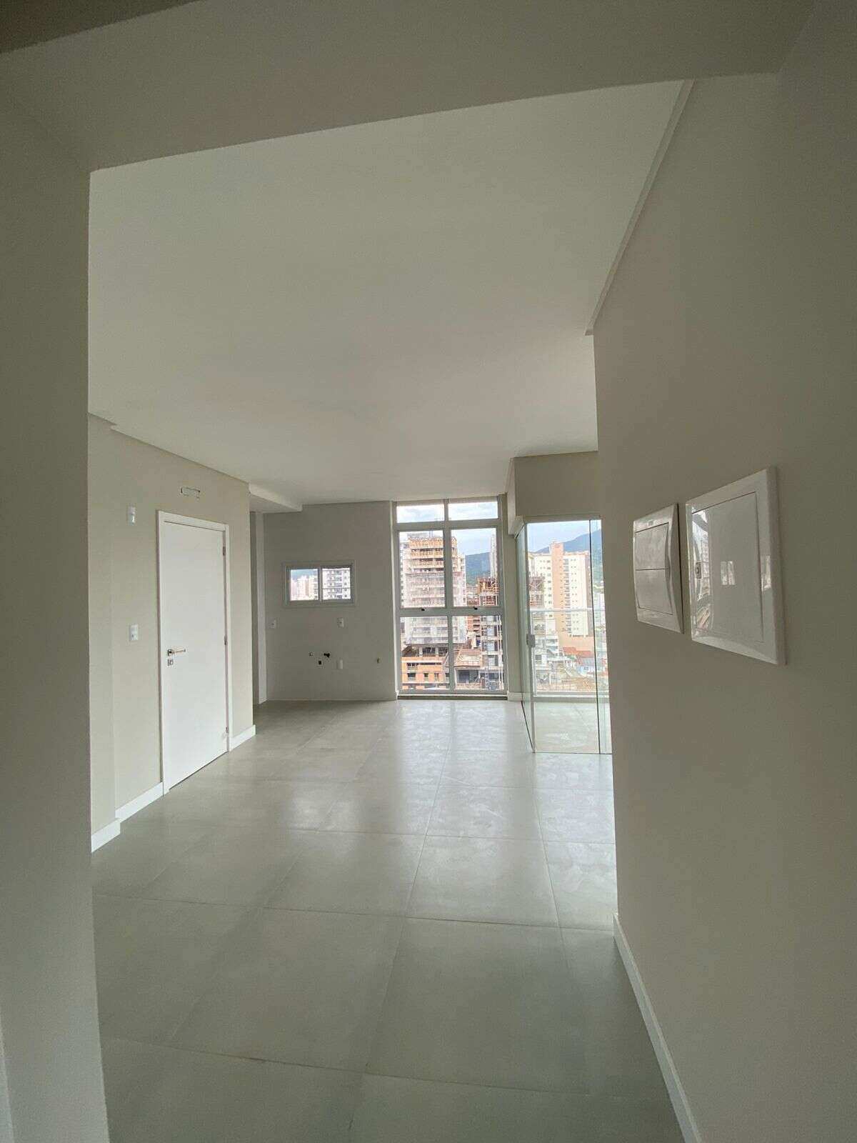 Apartamento à venda com 2 quartos, 65m² - Pereque,Porto Belo