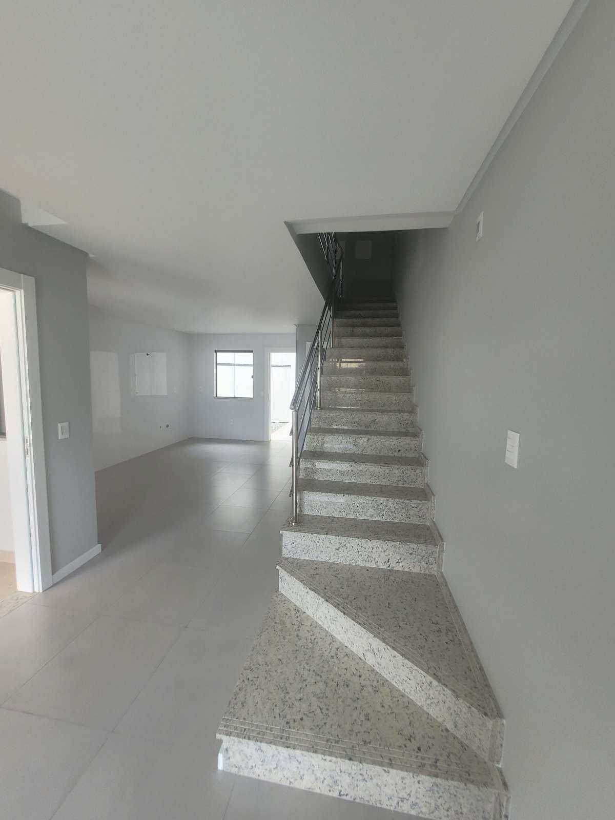  - Casa à venda, no Versailles,  em Balneário Camboriú, com 3 quartos, 141m²