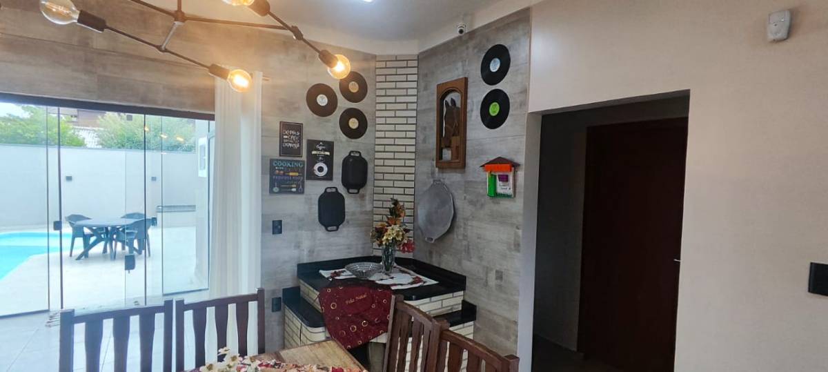 Casa à venda com 3 quartos, 250m² - Foto 10
