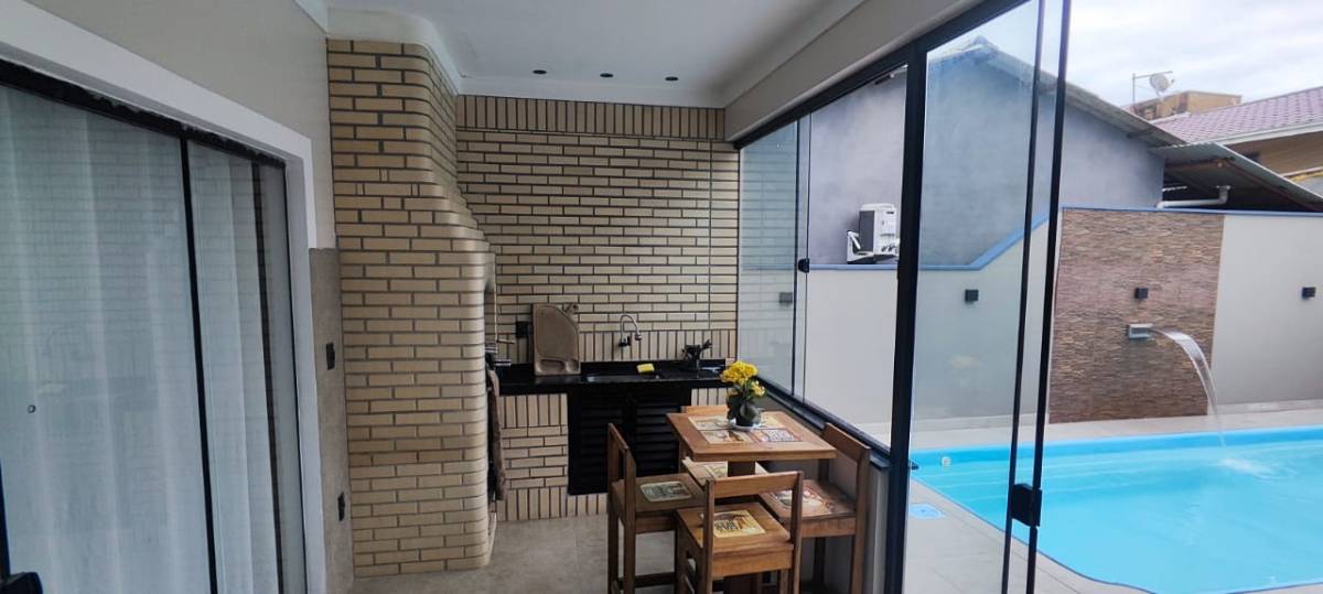 Casa à venda com 3 quartos, 250m² - Foto 3