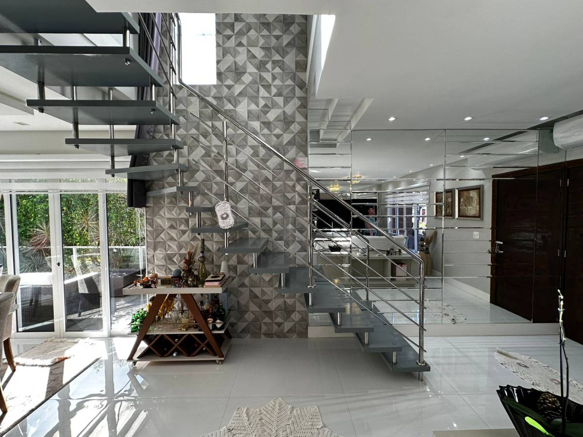 Casa à venda com 3 quartos, 150m² - Barra,Balneário Camboriú