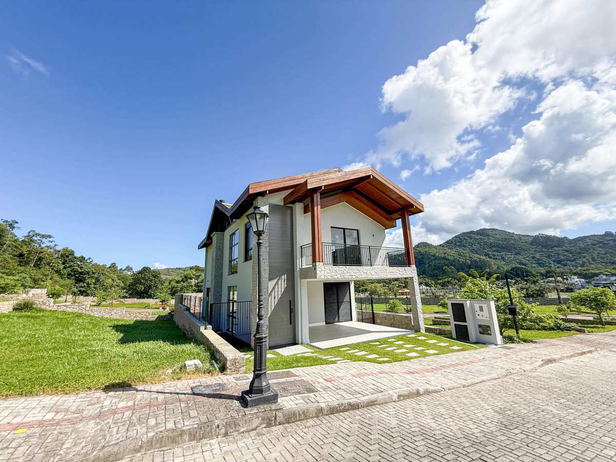 Casa de condomínio à venda com 4 quartos, 272m² - Casa Branca,Itapema