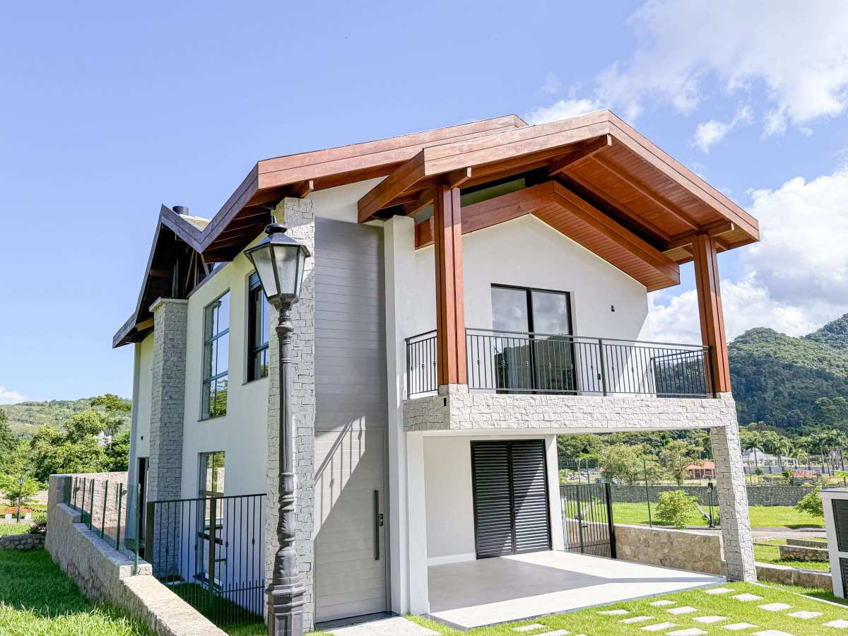 Casa à venda com 4 quartos, 272m² - casa branca,Itapema