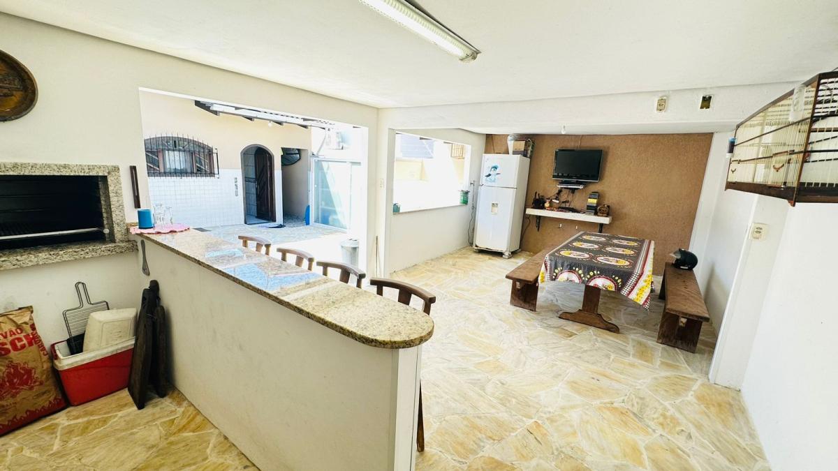 Casa à venda com 3 quartos, 130m² - Foto 13