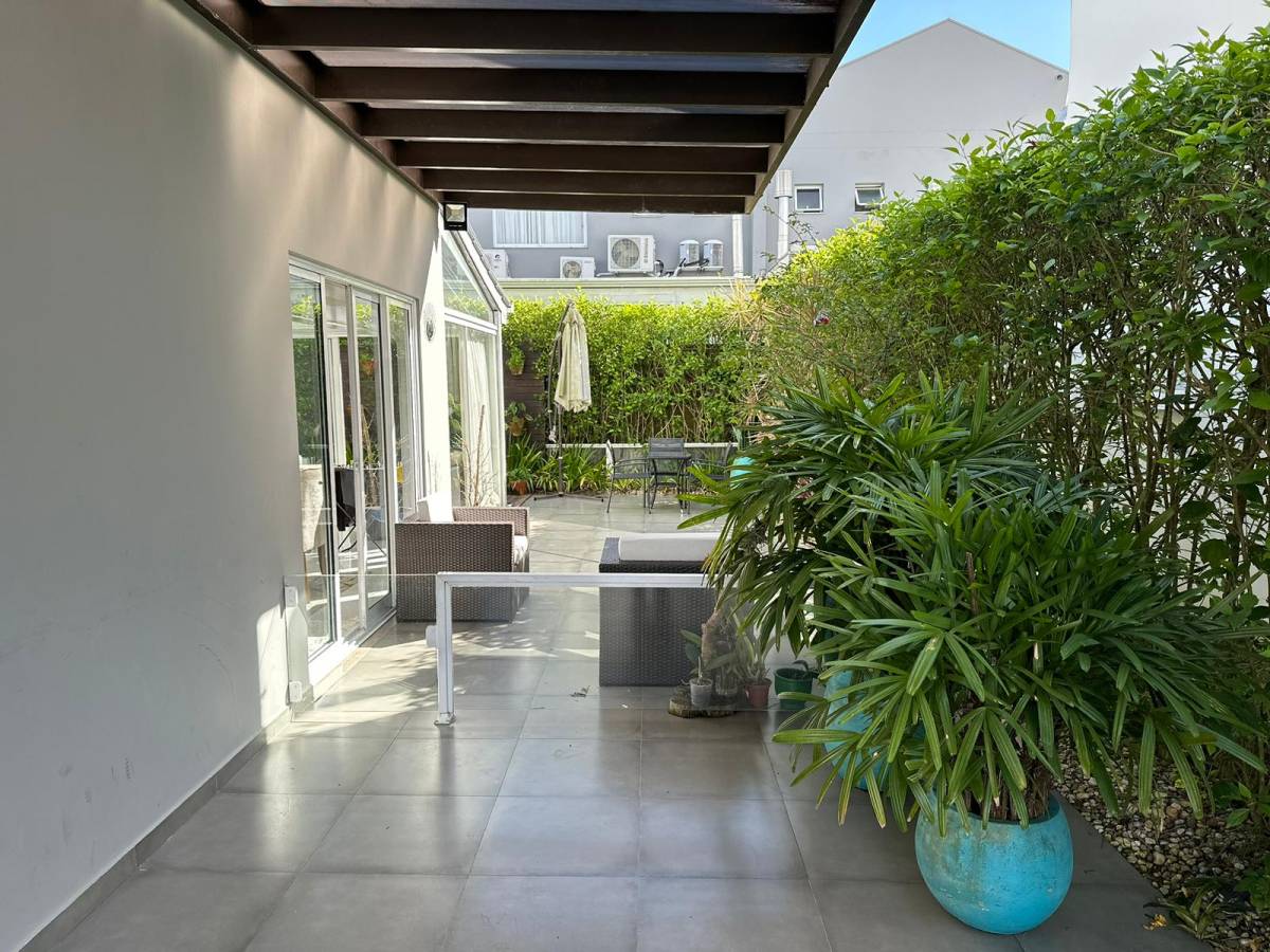 Casa de condomínio à venda com 3 quartos, 150m² - Barra,Balneário Camboriú