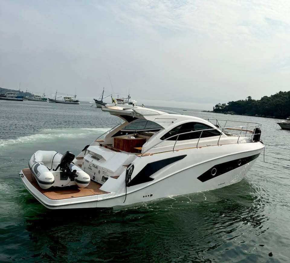 Lancha/Barco à venda - ,