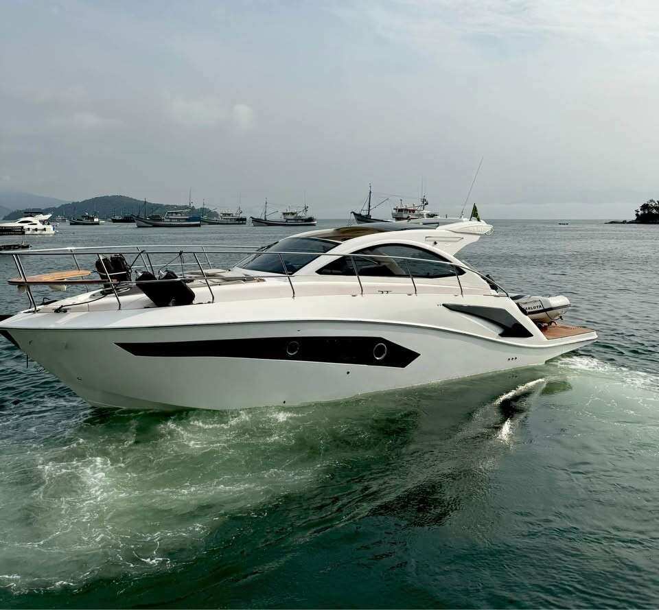 Lancha/Barco à venda - ,