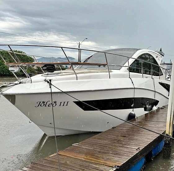 Lancha/Barco à venda - ,