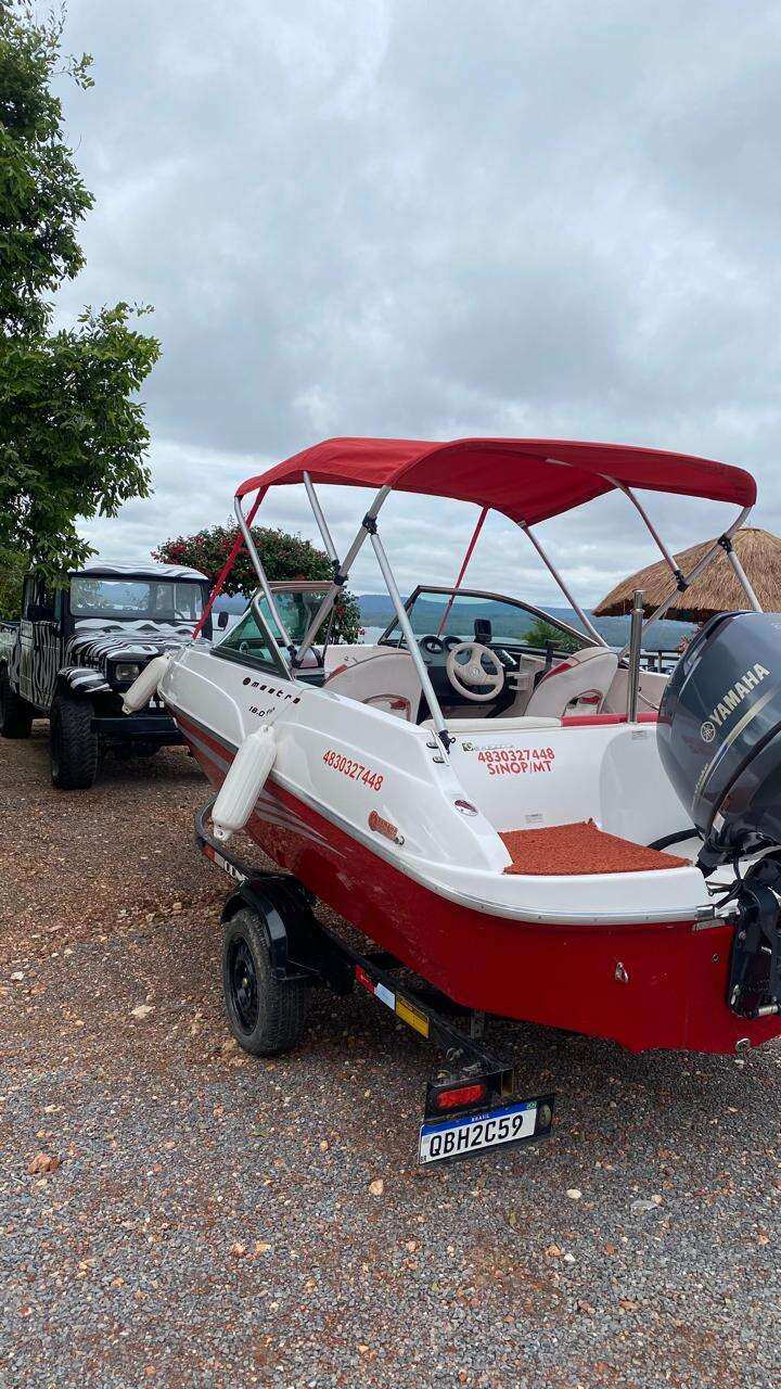 Lancha/Barco à venda - ,