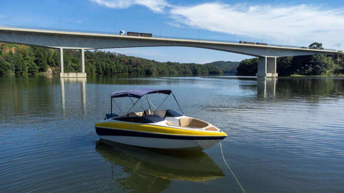 Lancha/Barco à venda - ,