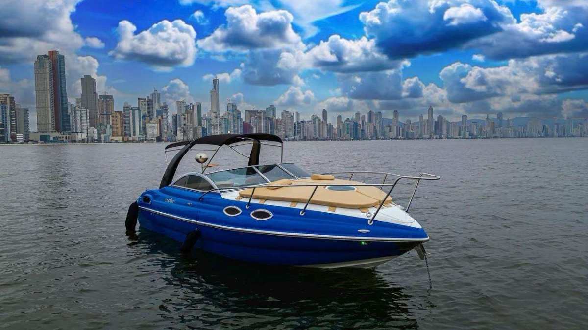 Lancha/Barco à venda - ,