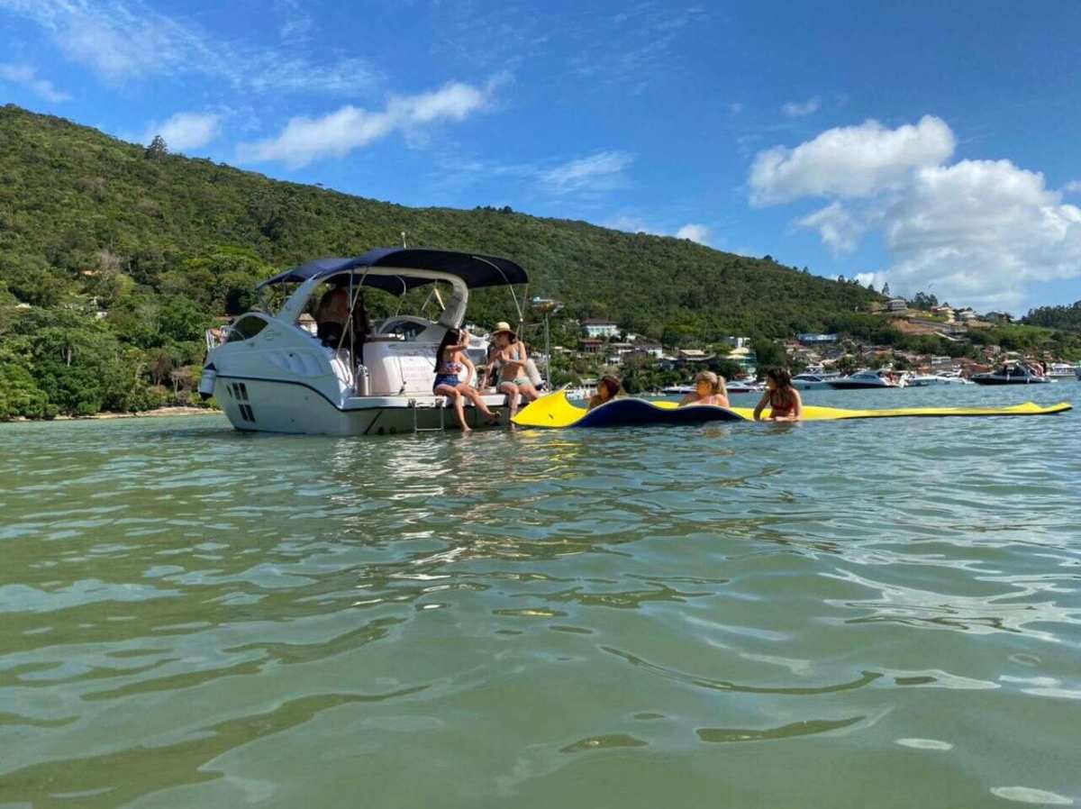 Lancha/Barco à venda - ,