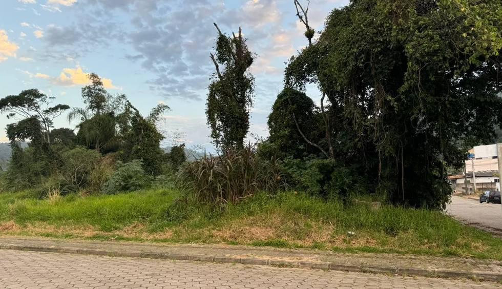  - Terreno à venda em Bombinhas
