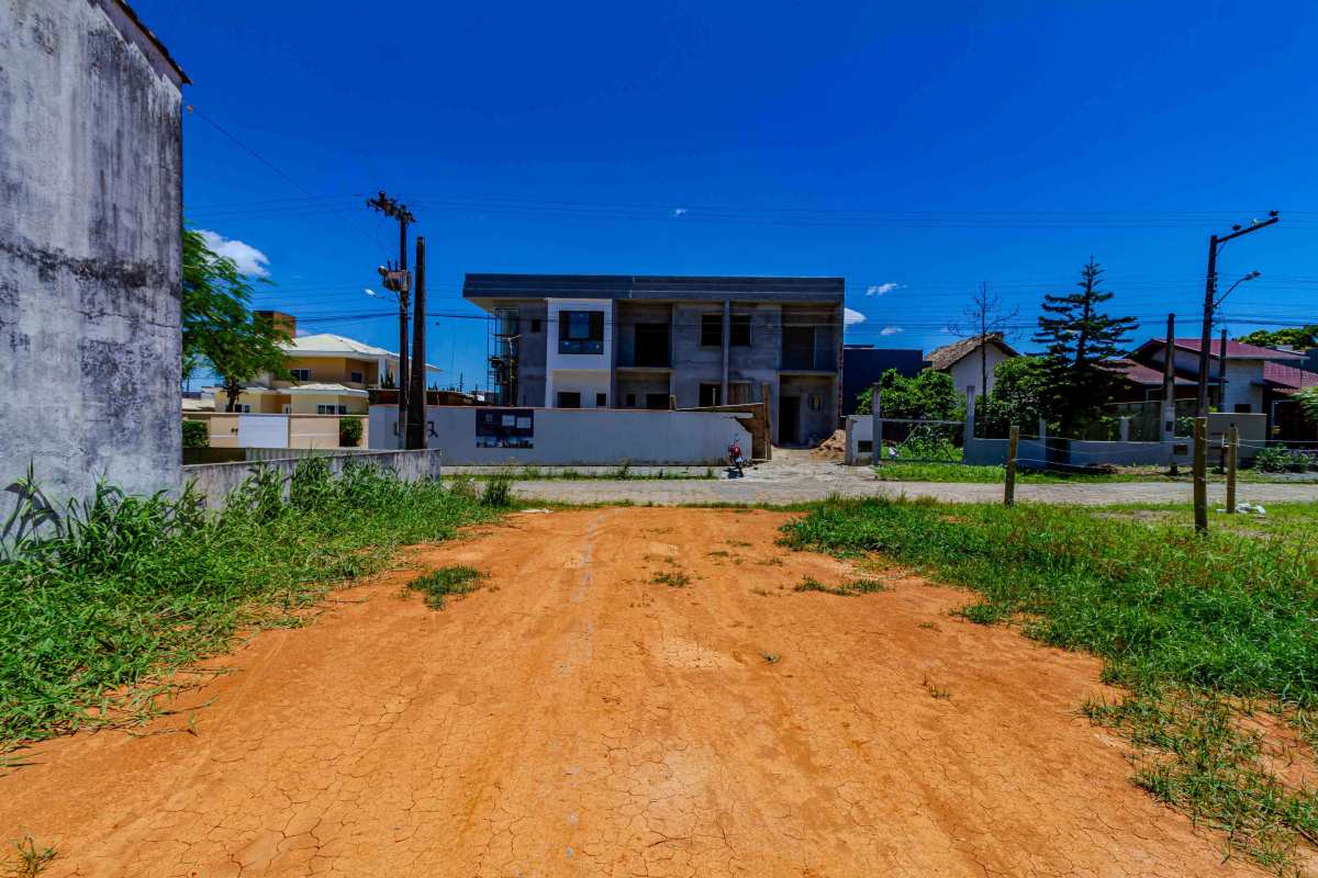 Terreno à venda - Itacolomi,Balneário Piçarras